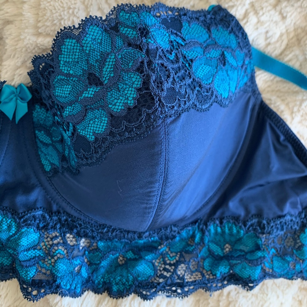 Adore Me Lace Bra